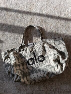 ALO Yoga Camouflage Canvas Tote in Khaki and Gray